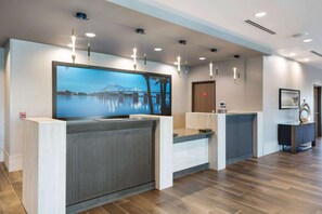 Lobby - Comfort Suites Kennewick at Southridge (Kennewick)