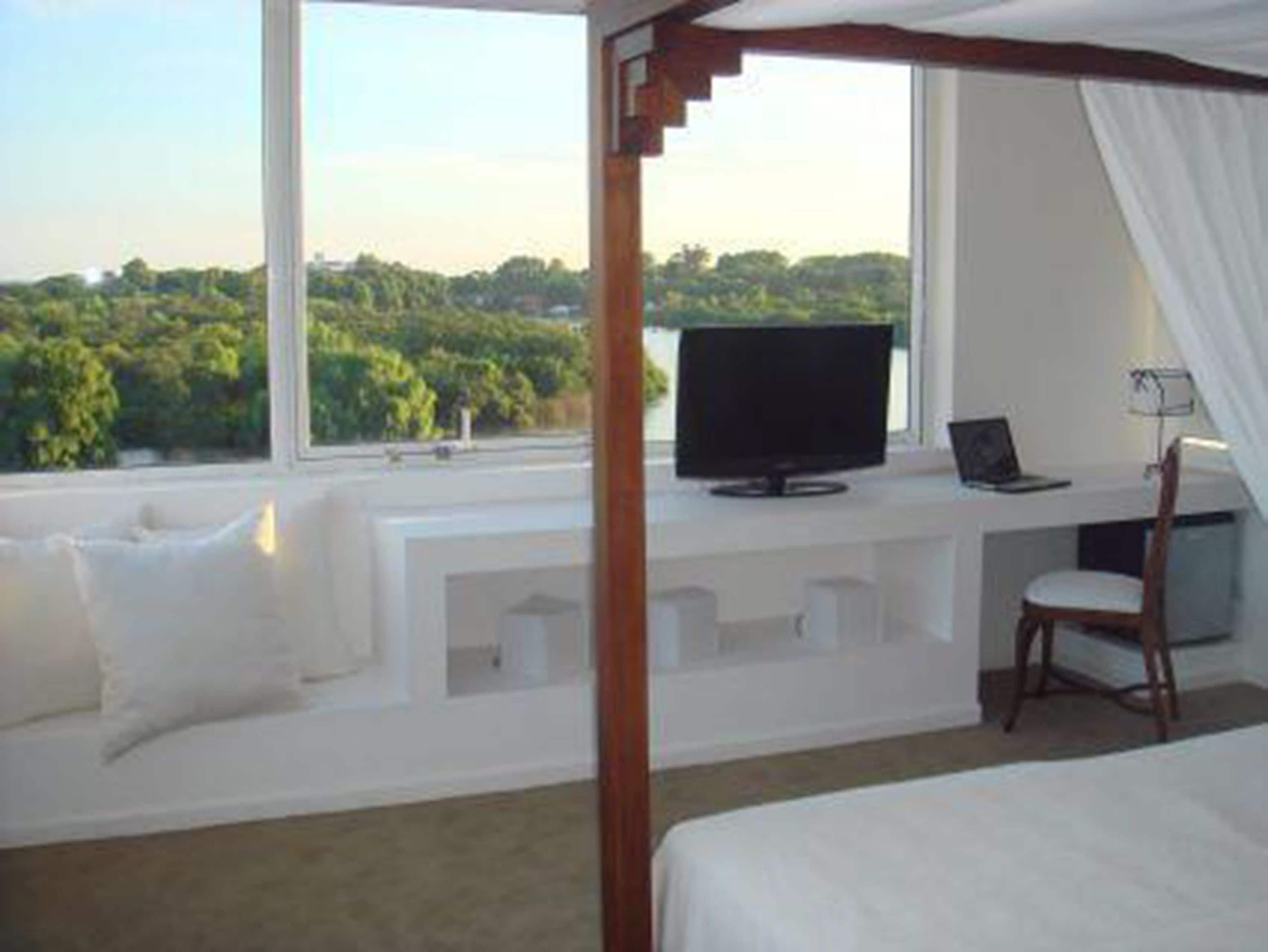 suite | premium bedding, minibar, in-room safe, individually decorated