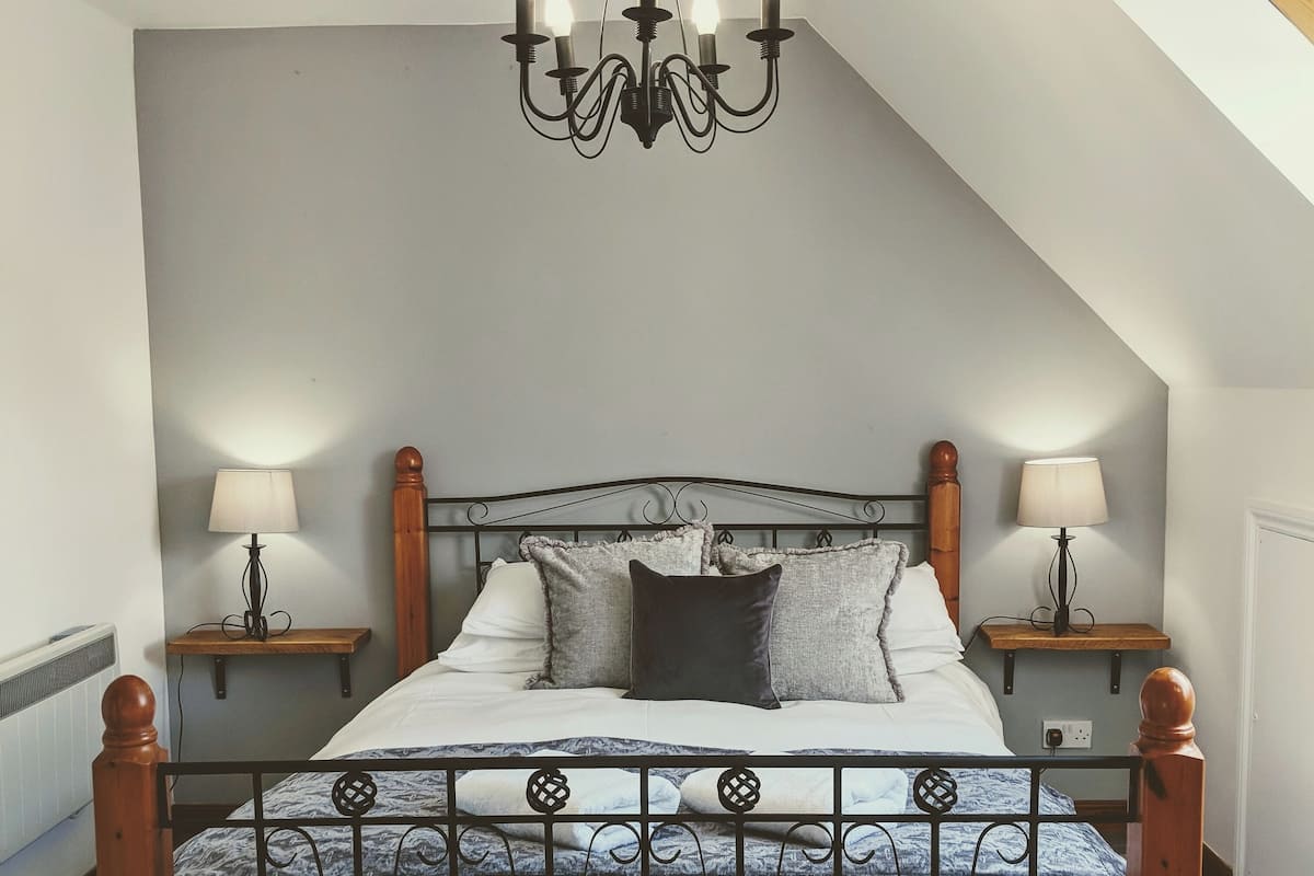 Room 6 - B&B king size (no pets ) | 침대 시트