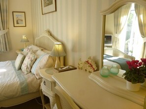 Bureau, chambres insonorisées, Wi-Fi gratuit