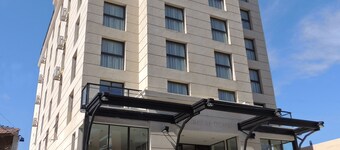 Premium Tower Suites San Luis