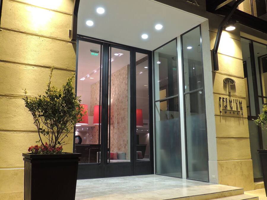 Petit déjeuner complet compris tous les jours