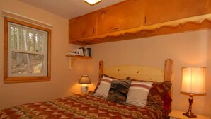 Room - The Wilderness Cottage (Evergreen)
