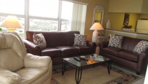 Room | Living area