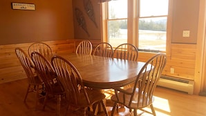 In-room dining - Dilly Lodge (Rangeley)