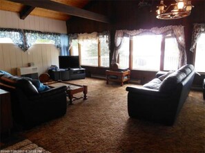 Room | Living room