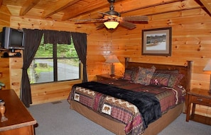 Room | 2 bedrooms, iron/ironing board