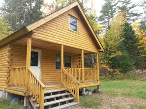 Vista frontal de la propiedad