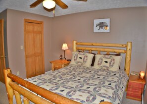 Habitación | 2 habitaciones, tabla de planchar con plancha y ropa de cama