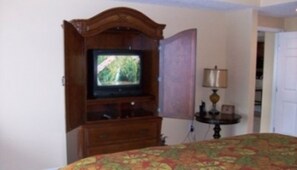 Room | 3 bedrooms, iron/ironing board - Gorgeous views - 3 BR 3 BA - Sanibel 304 (Daytona Beach Shores)