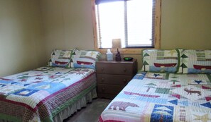 Room - Uncle Billy Bob's Redneck Trailers Vacation Rentals #2 (Garden Valley)