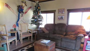 Kamar | Area keluarga | TV dan pemutar DVD