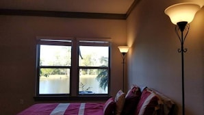 Unclassified image, 3 of 21, button - Tropical Waterview Getaway (Bradenton)