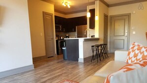 Unclassified image, 5 of 21, button - Tropical Waterview Getaway (Bradenton)