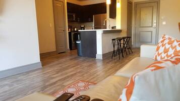 Room | Living room | TV