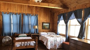 Room | 3 bedrooms