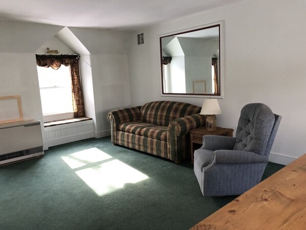 Room | Living area | TV