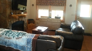 Room | Living area - Piece of Maine (Rangeley)