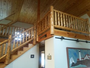 Room | Living area | TV, DVD player