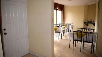 Desayuno continental incluido todos los días