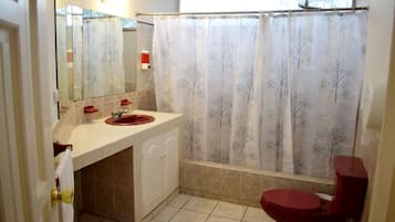 Douche, articles de toilette gratuits
