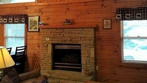 Room | Living area | TV, DVD player