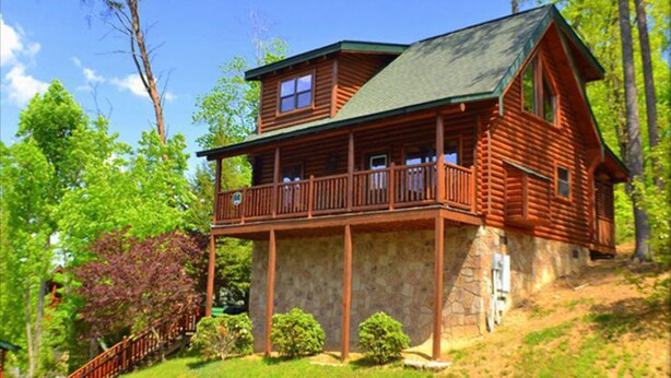 Exterior - Stairway to Heaven (Sevierville)