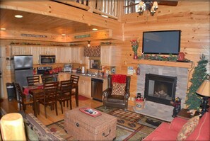 Room | Living room | TV - Stairway to Heaven (Sevierville)
