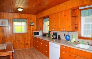 Room | Private kitchen | Fridge, microwave, coffee/tea maker - Creekside Retreat (Sevierville)