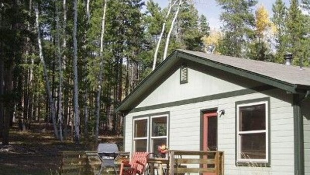 Exterior - Secluded Fawn Trail Cottage (Evergreen)