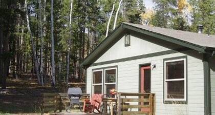 Secluded Fawn Trail Cottage