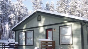 Exterior - Secluded Fawn Trail Cottage (Evergreen)