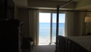 Room | 3 bedrooms, iron/ironing board