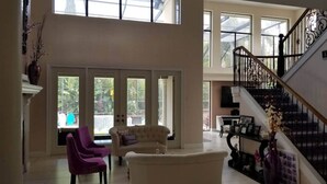 Room | Living area - Spacious Mansion Escape (Bradenton)