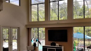 Room | Living area - Spacious Mansion Escape (Bradenton)