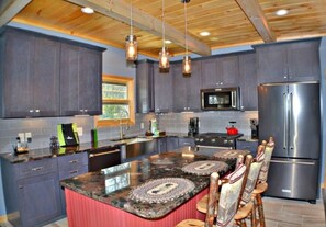 Room | Private kitchen | Fridge, microwave, coffee/tea maker - Five Bears Den - Views from EVERY room (Gatlinburg)