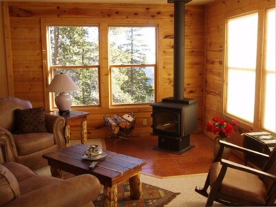 Wilderness Cabin on the Canyon