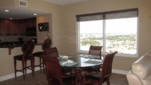 Room | In-room dining - Northeast Corner - 3 BR 3 BA - Sanibel 1002 (Daytona Beach Shores)