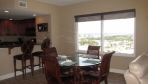 Room | In-room dining