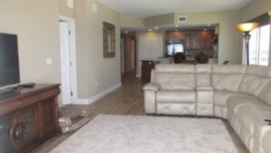 Room | Living area | TV, DVD player - Northeast Corner - 3 BR 3 BA - Sanibel 1002 (Daytona Beach Shores)