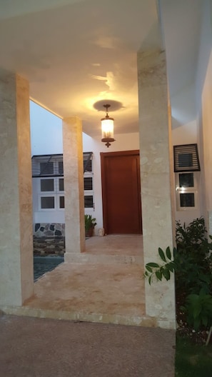 Entrada de la propiedad