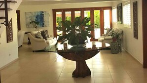 Room | Living area - Villa in Metro Country Club (Guayacanes)