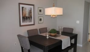 Room | In-room dining