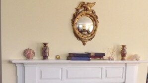 Room - Walkable Home in Mystic Historic District (Mystic)