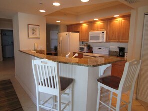 Room | Private kitchen | Fridge, microwave, coffee/tea maker