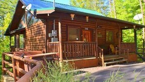 Exterior - Always Kiss Me Goodnight (Sevierville)