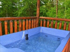 Room | Terrace/patio - Always Kiss Me Goodnight (Sevierville)