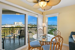 Dining - 🌅 Prime View Condo — Gulf Strand Resort, St. Pete Beach (St Pete Beach)