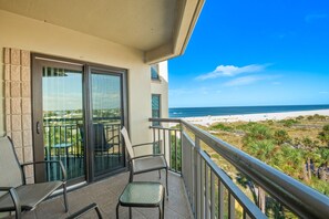 Property grounds - 🌅 Prime View Condo — Gulf Strand Resort, St. Pete Beach (St Pete Beach)