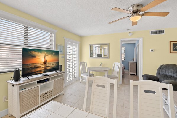 Interior - 🌅 Gulf Winds 1BR Condo — Sunset Views & King Comfort on the Second Floor (ST PETE BEACH)